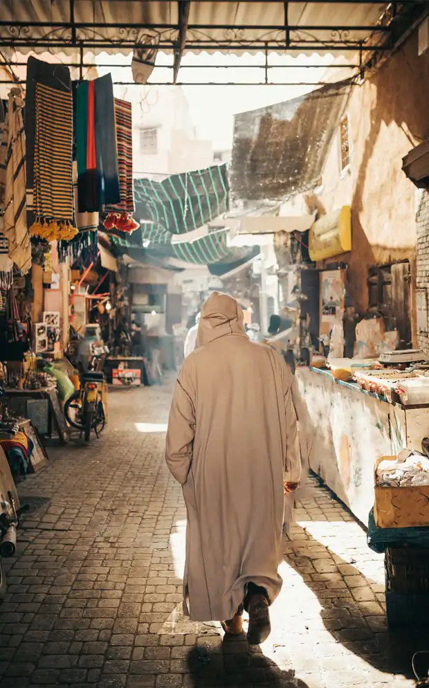 Fes, what to visit? Before venturing out, you should know that the medinas are labyrinthine