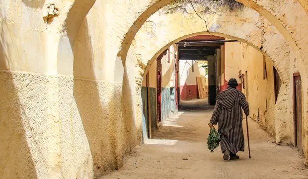 Once we cross the Bab El Mansour in Meknes Morocco we will see the medina of Meknes